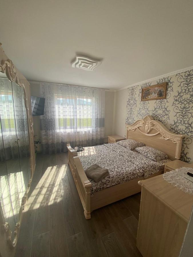 Карпатські Зорі Villa Pilipets Exteriör bild
